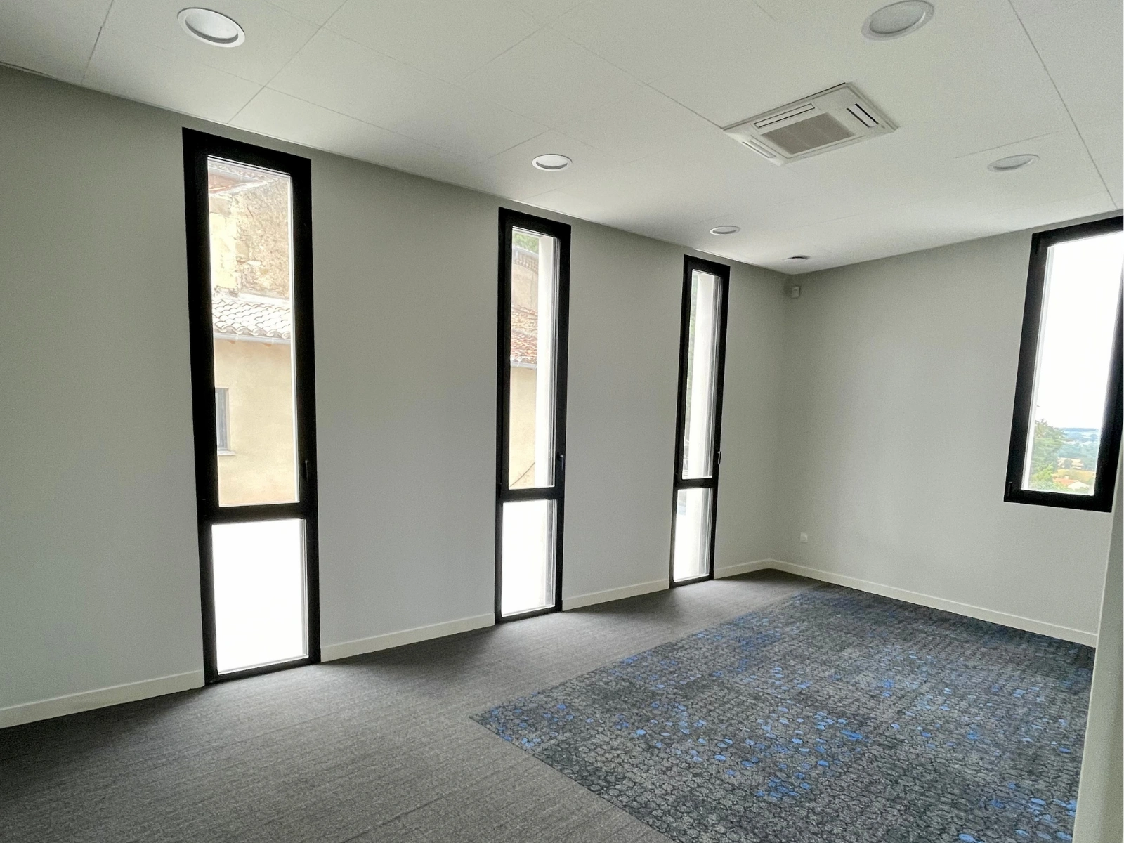 nouvelle mairie navès intérieur