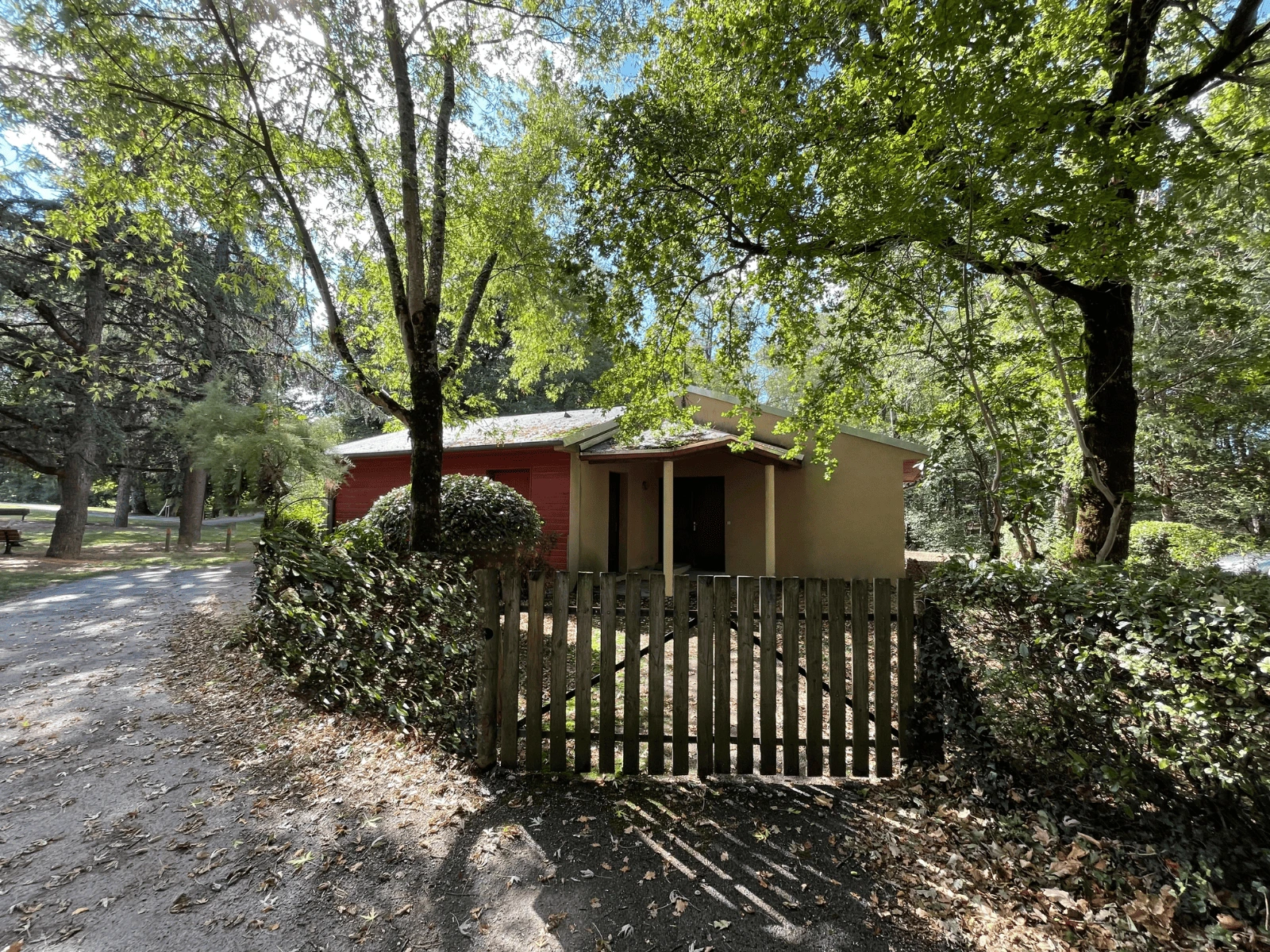 Entrée du gîte de Labruguière avant travaux